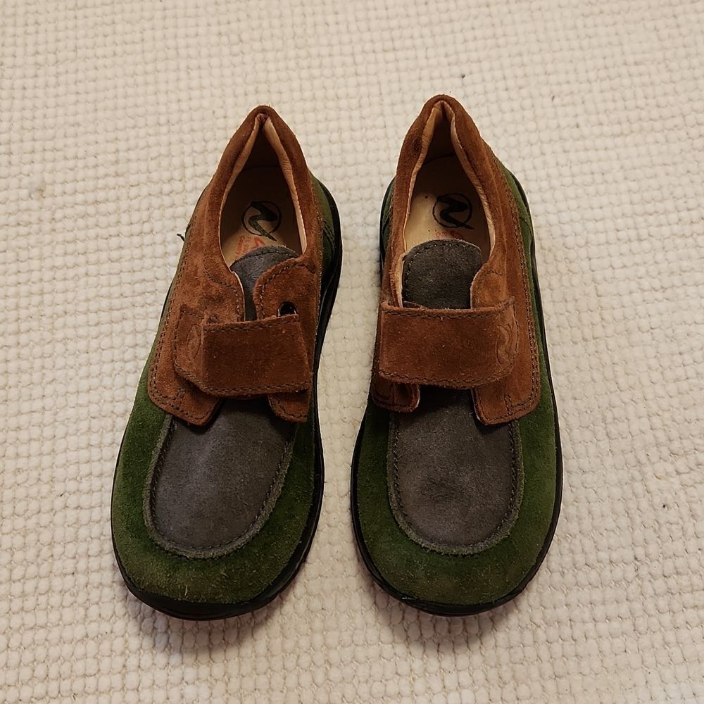 NWOT Naturino colorblock suede toddler boys loafers